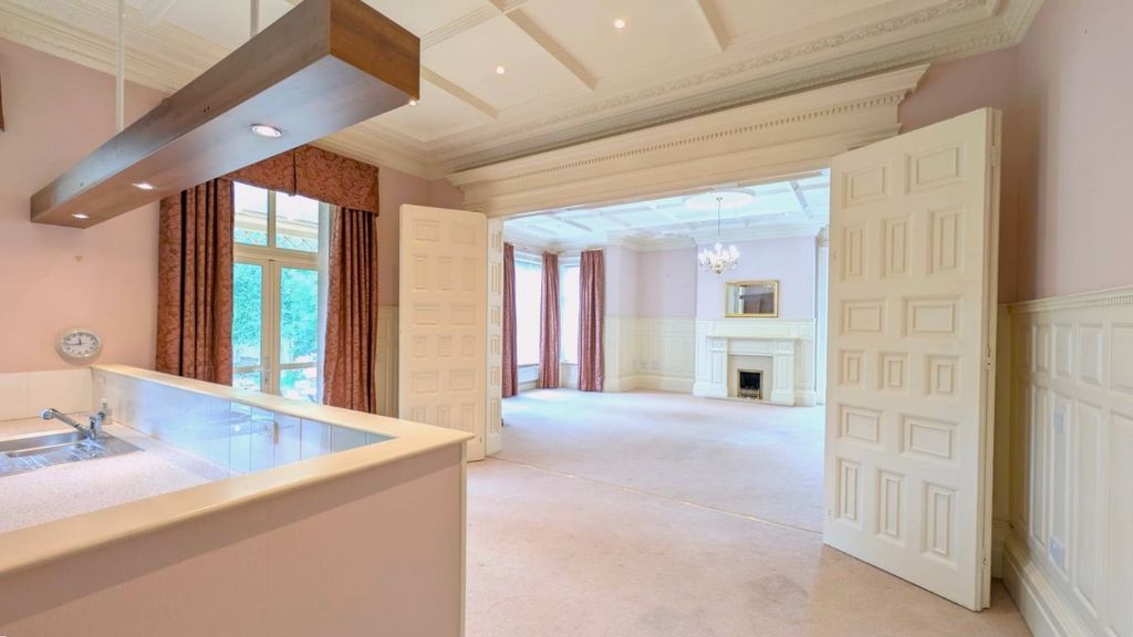 Property photo 2 of 56