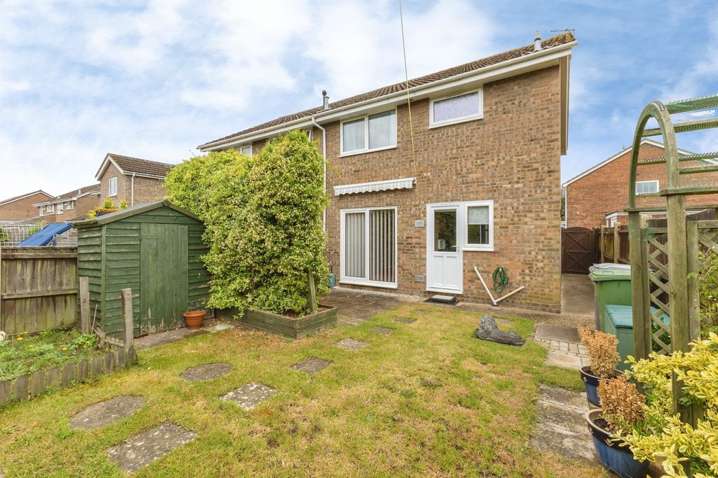 Property photo 2 of 19