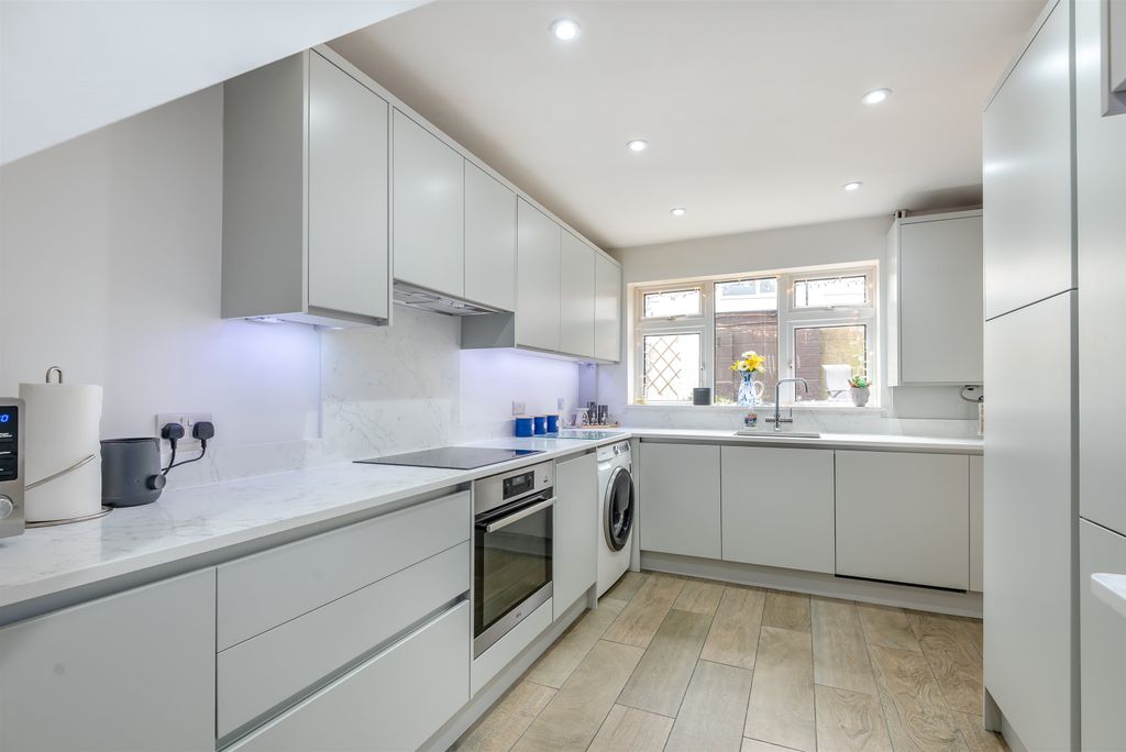 Additional image 7 of 3 bed end terrace house for saleThornwell Road, Bulwark, Chepstow, Monmouthshire NP16