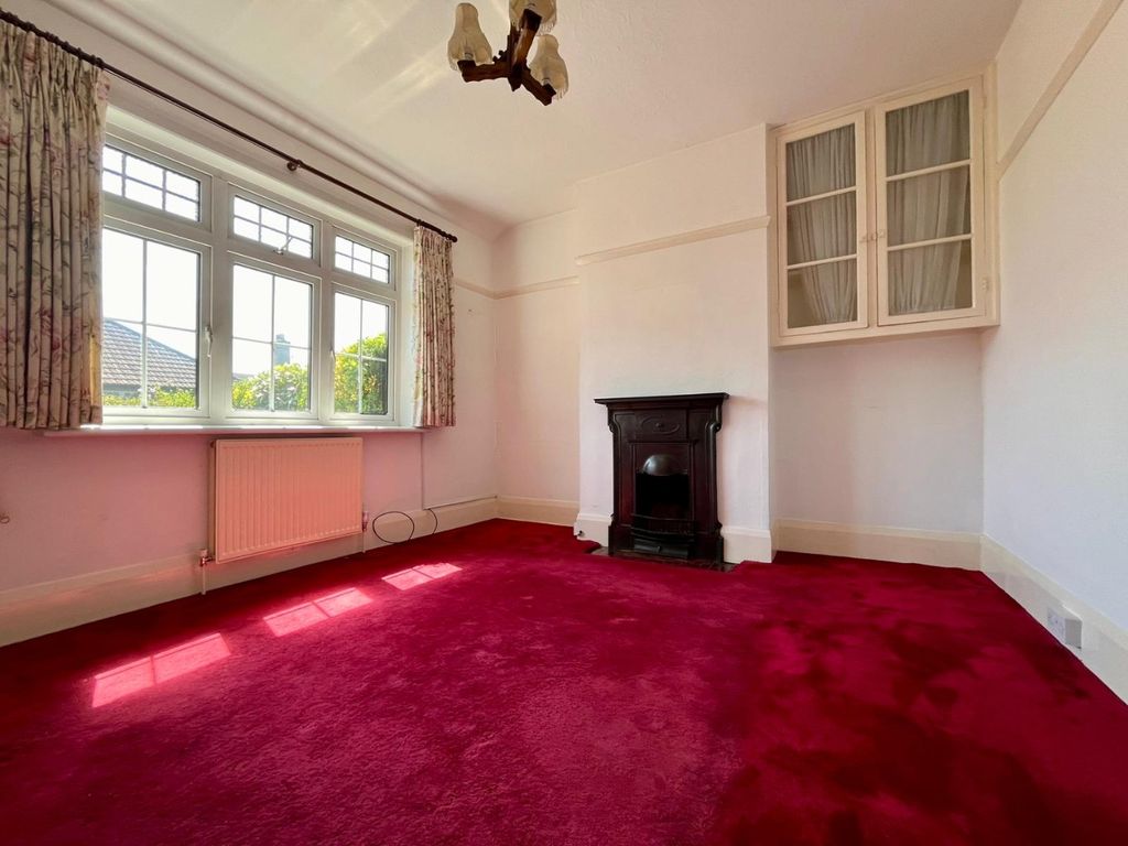 Property photo 3 of 9 4273835