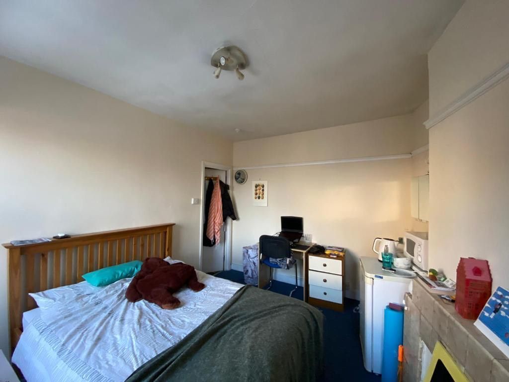 Property photo 3 of 4