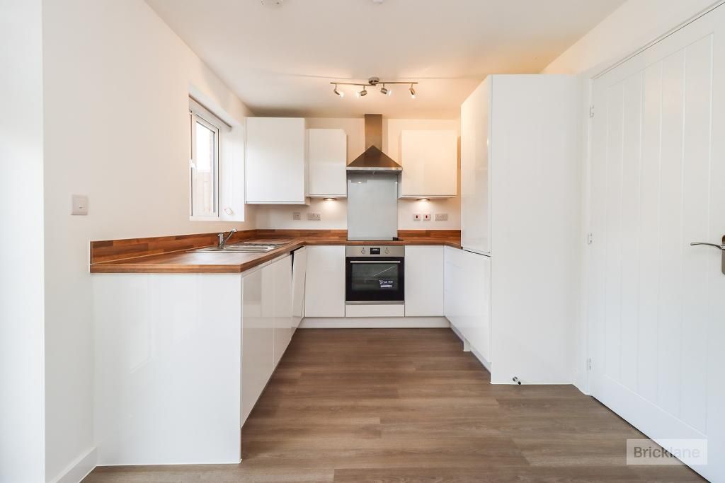 Property photo 2 of 13 Kitchen