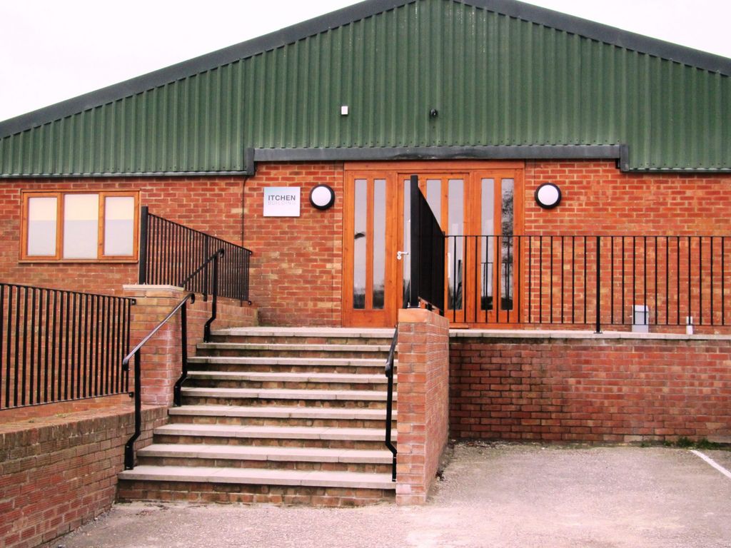 Property photo 2 of 3