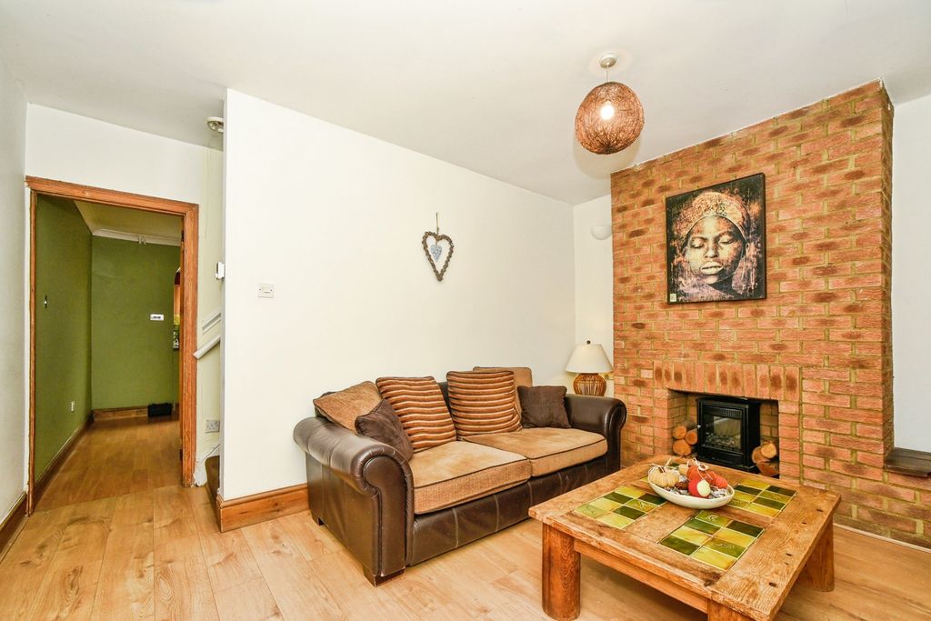 Property photo 3 of 20