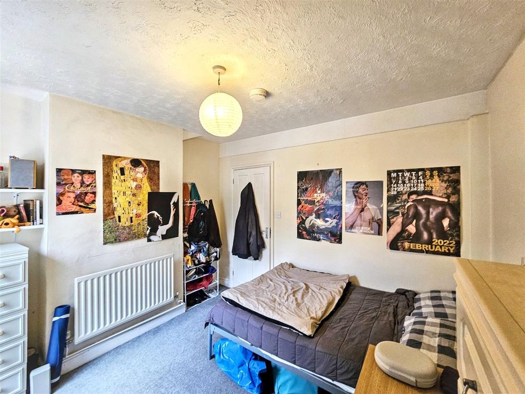 Property photo 3 of 8 20251023_133943 (1).Jpg