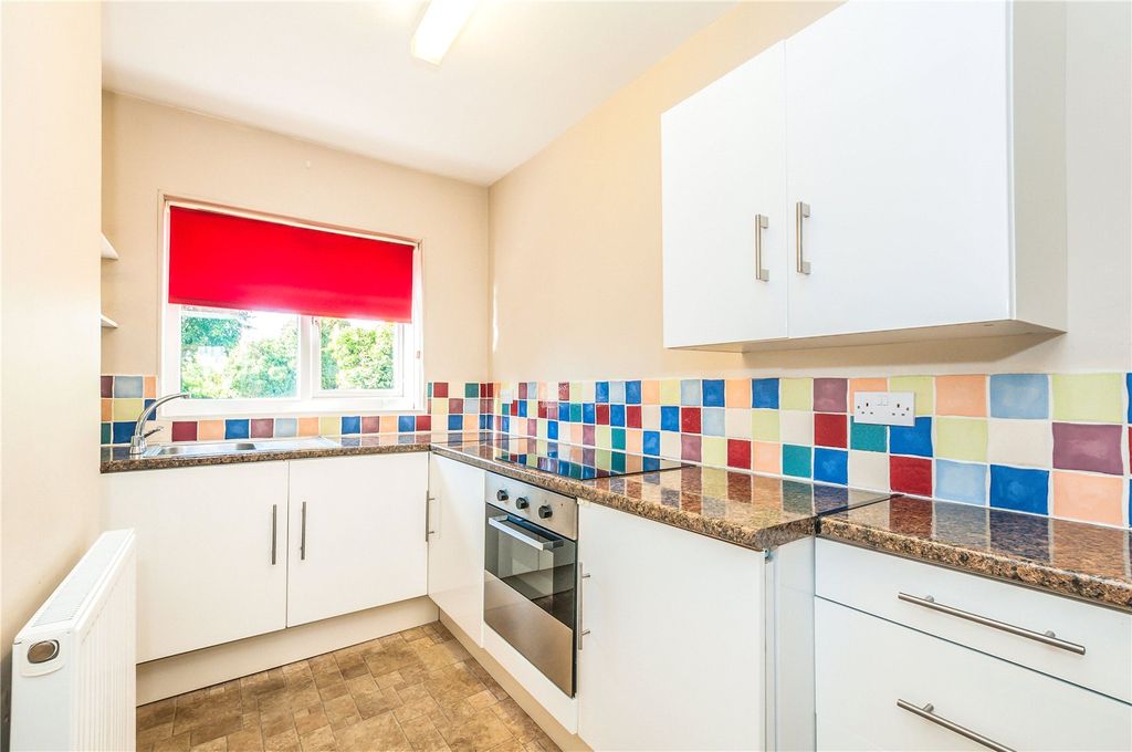 Property photo 2 of 11 E158920c-c01B-48Ae-9
