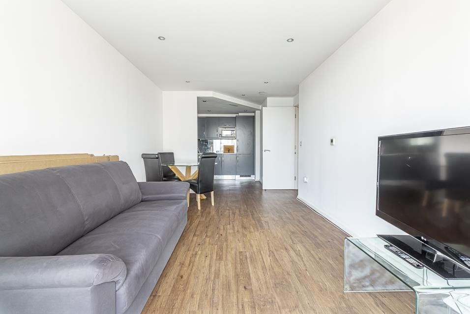 Property photo 2 of 6