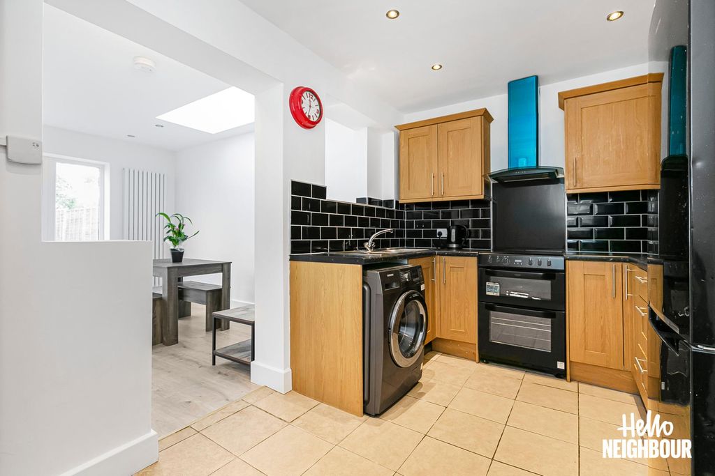Property photo 2 of 17 Photo 1