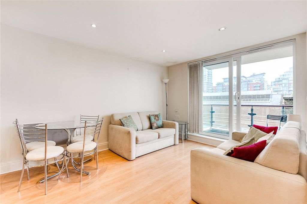 Property photo 1 of 6