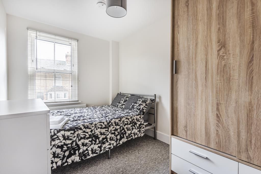 Property photo 2 of 10 Bedroom