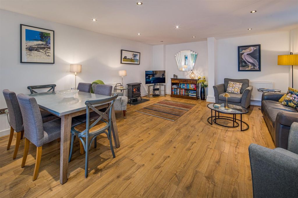 Property photo 3 of 28 2279-009-Websize.Jpeg