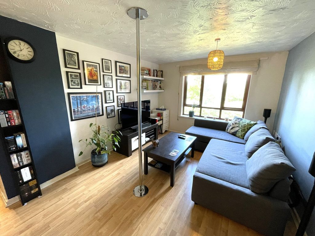 Property photo 2 of 11 Not Specified