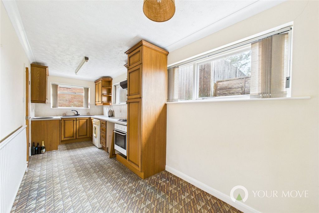 Property photo 3 of 17 Picture No. 25