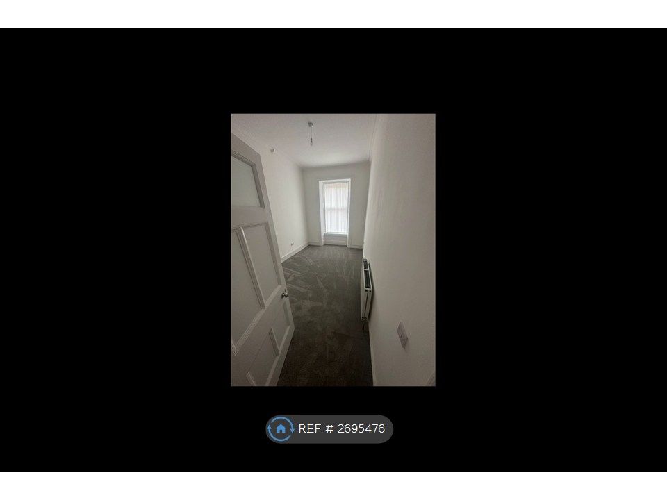 Property photo 3 of 12 Bedroom 2