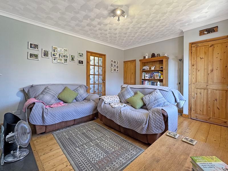 Property photo 2 of 12 Photo 6