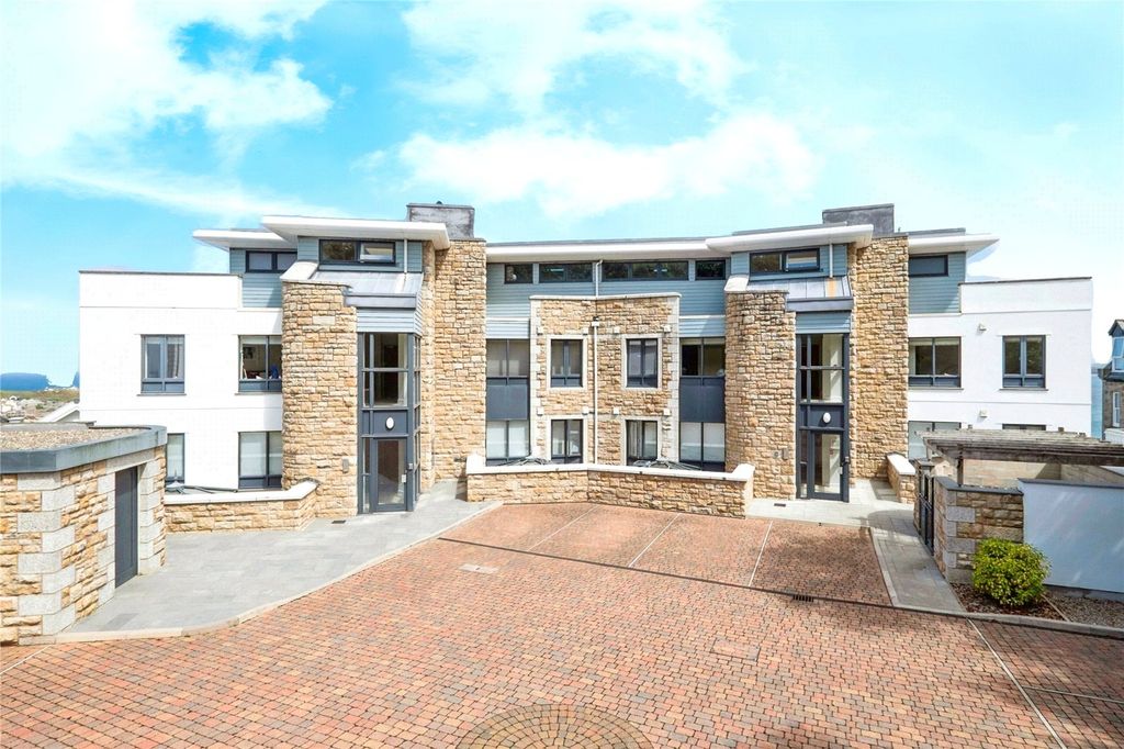 Property photo 2 of 7 Picture No. 25