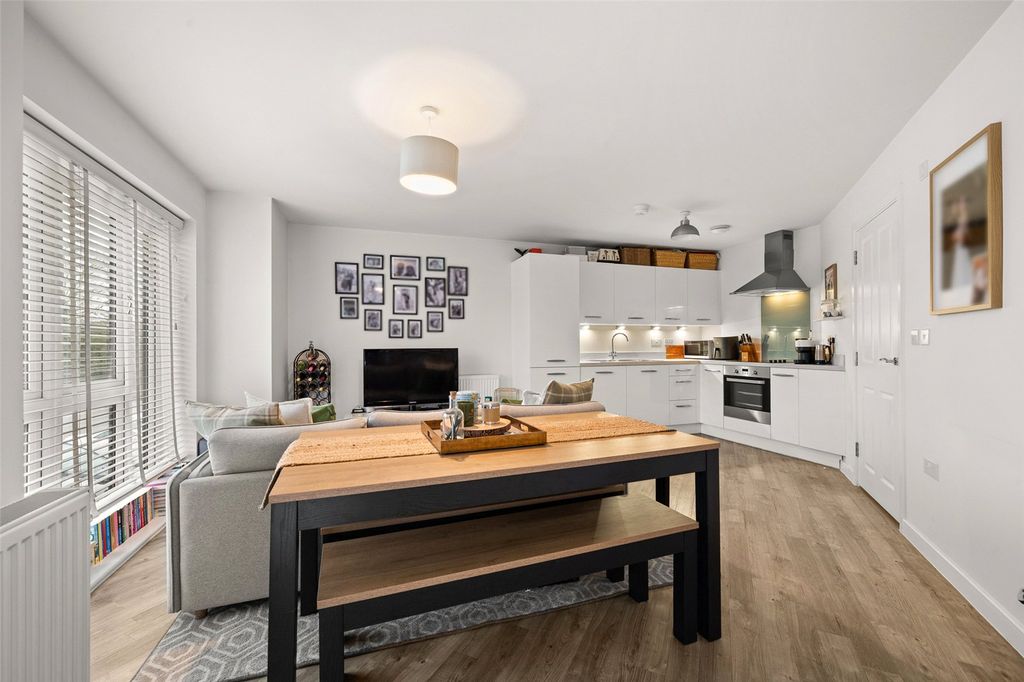 Property photo 3 of 11 Picture No. 13