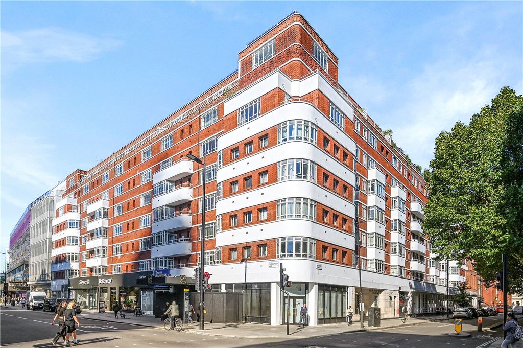 Property photo 1 of 11 Paramount Court