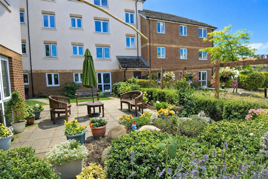 Property photo 2 of 14 Chatgpt Image Feb 9, 2026, 10_52_46 Am.Png