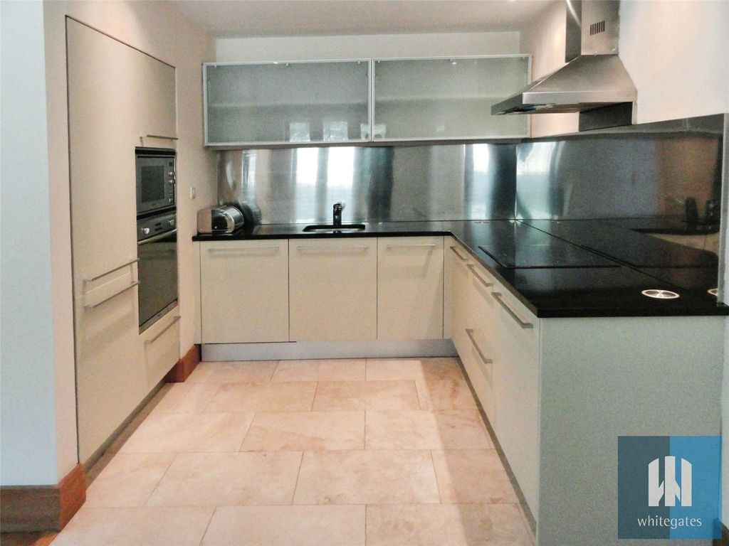 Property photo 2 of 15 Picture No. 27