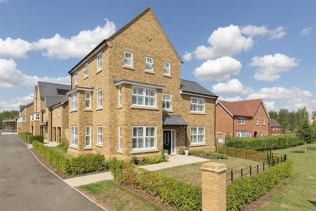 Property photo 1 of 26 17Newbridge01.Jpg