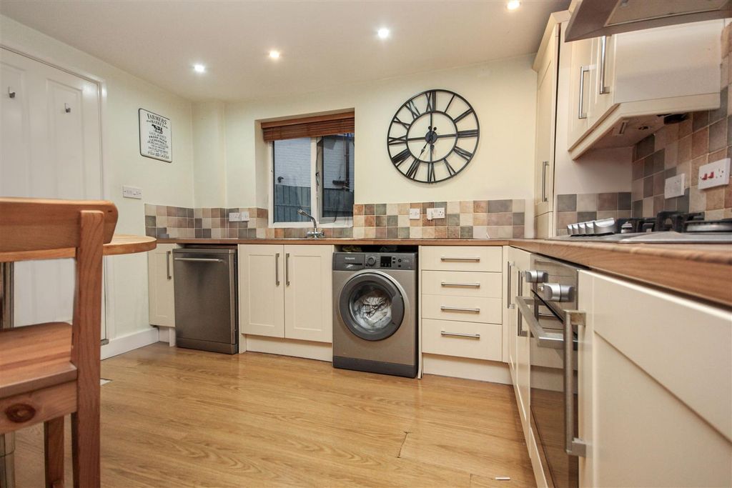Property photo 3 of 14 Img_9748.Jpg