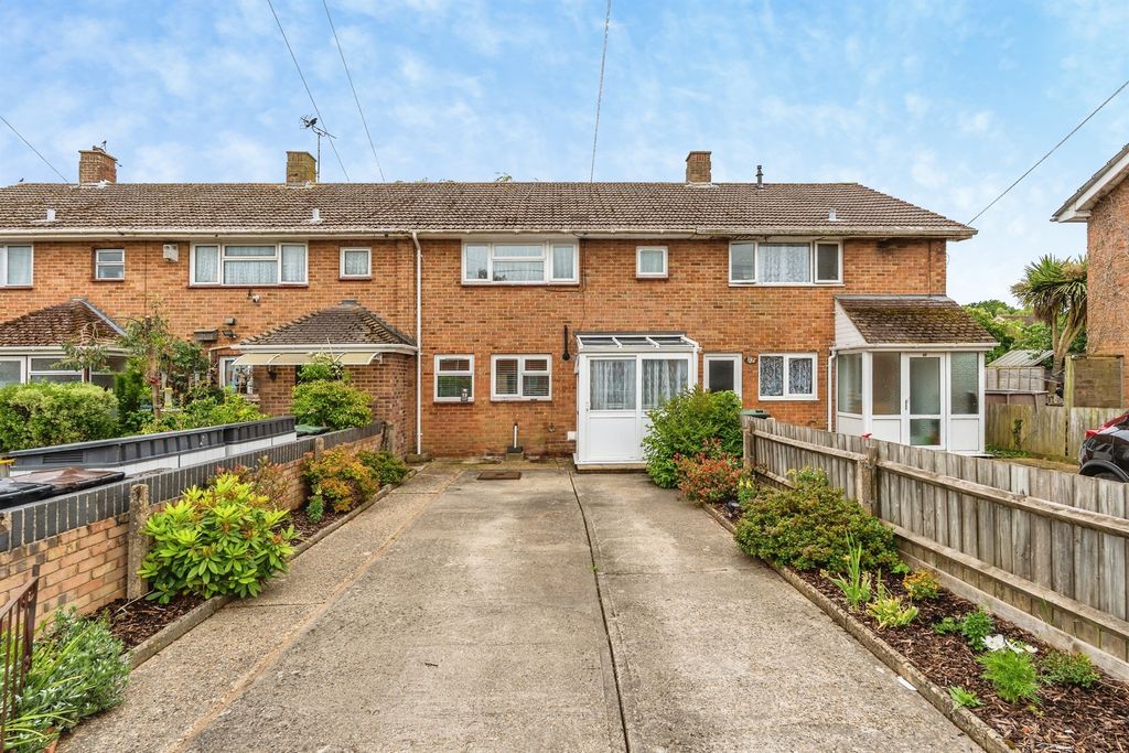 Property photo 1 of 18