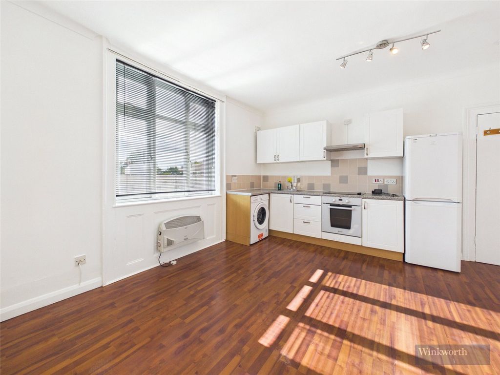 Property photo 2 of 7 Picture No. 05