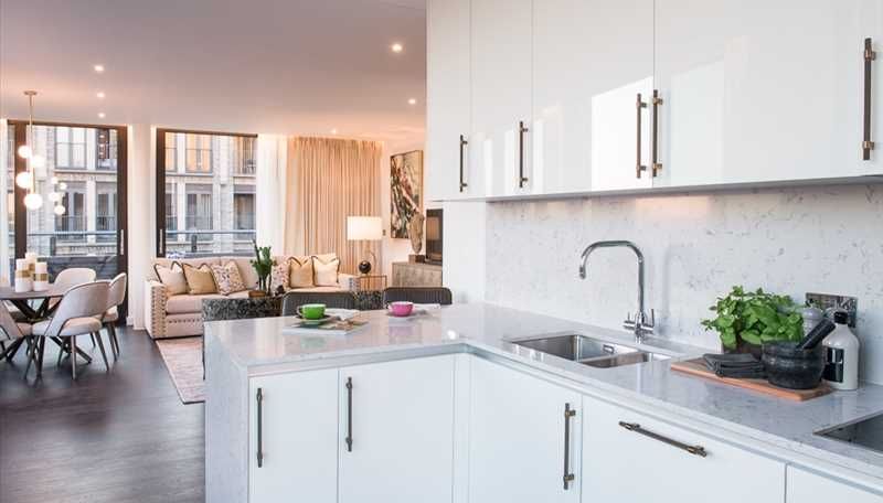 Property photo 2 of 10 Kitchen