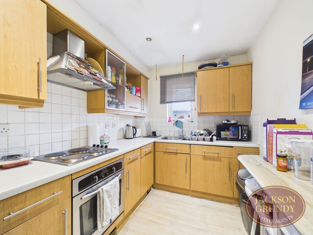 Property photo 3 of 9 Henry Bird Way