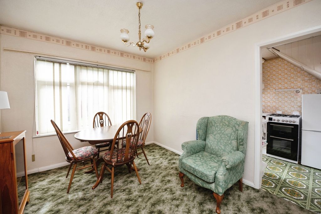 Property photo 3 of 17 Pbox-Img.Jpg