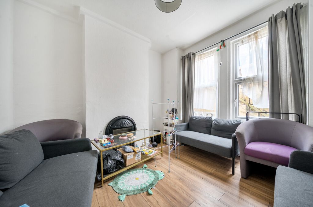 Property photo 2 of 14 1471692-24-6A32c5...