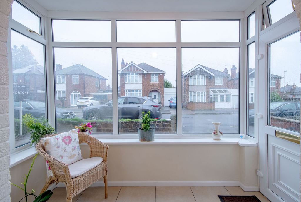 Property photo 3 of 32