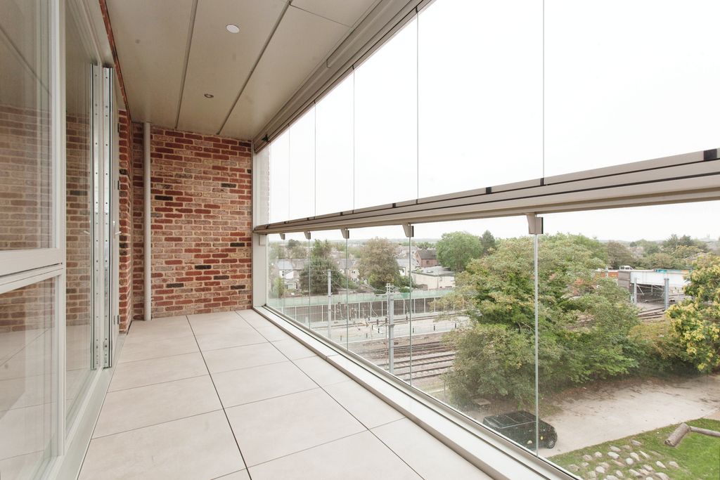 Property photo 1 of 11 Photography