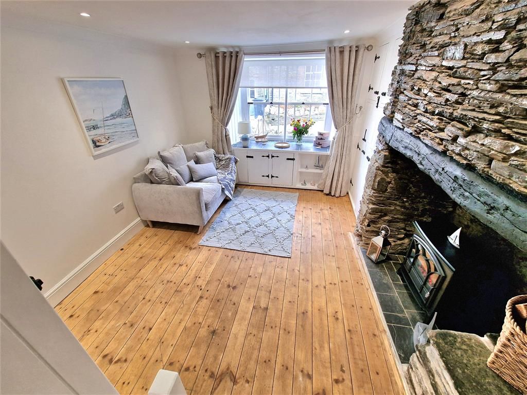 Property photo 3 of 8