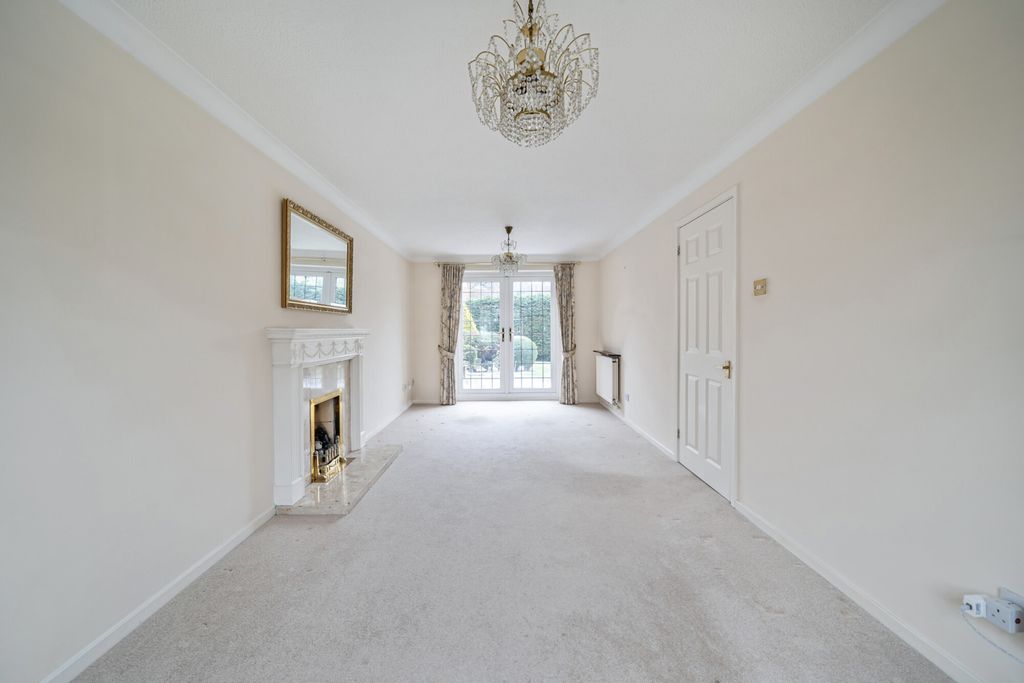 Property photo 2 of 20 1395613-8-695d170...