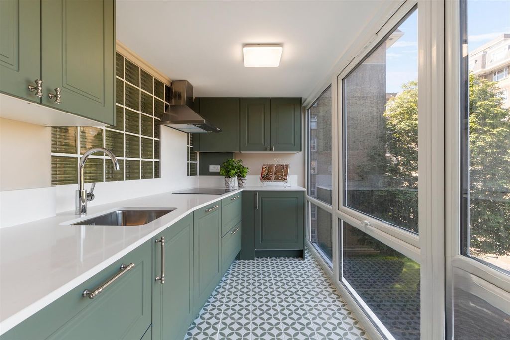 Property photo 3 of 6 Unit 1, Boydell Court Nw8 6Nj-4.Jpg