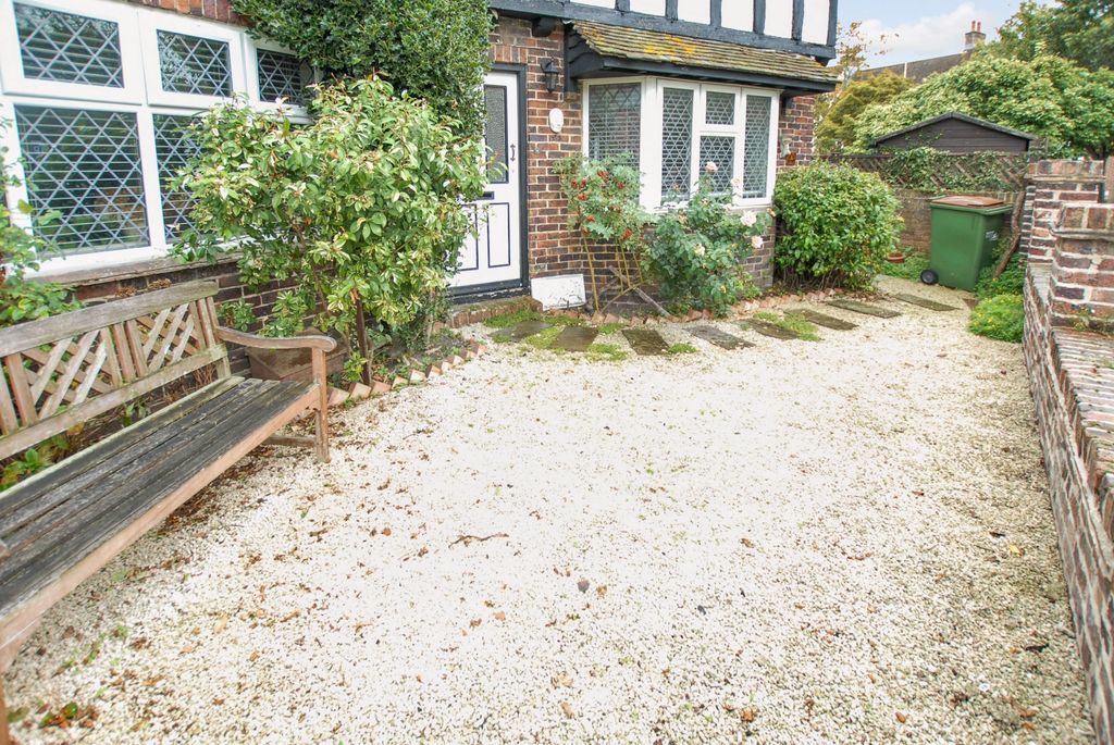 Property photo 1 of 16 Front