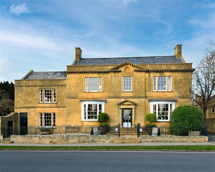 Property photo 1 of 3