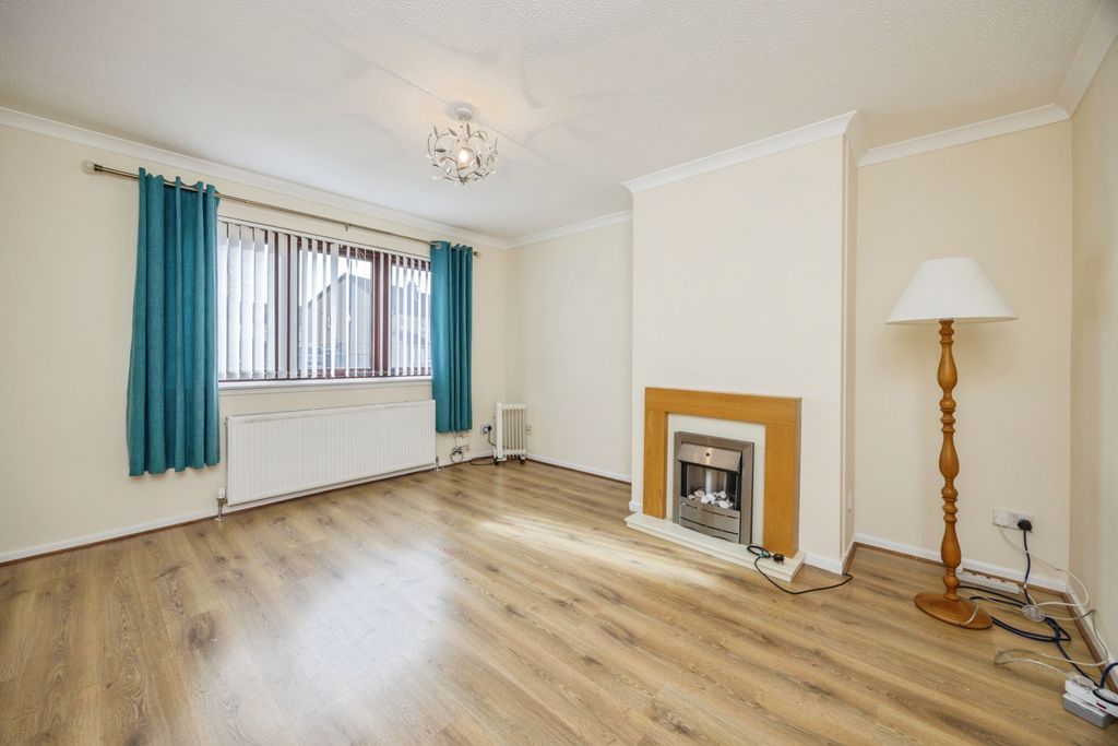 Property photo 2 of 20 2W8A0125