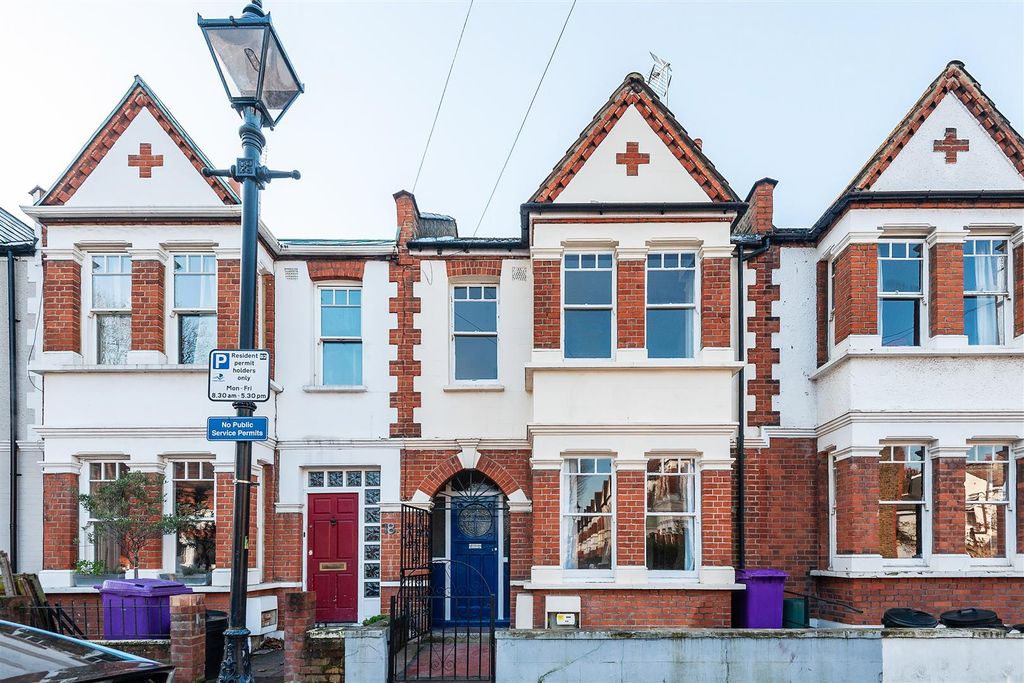 Property photo 1 of 17 Exterior