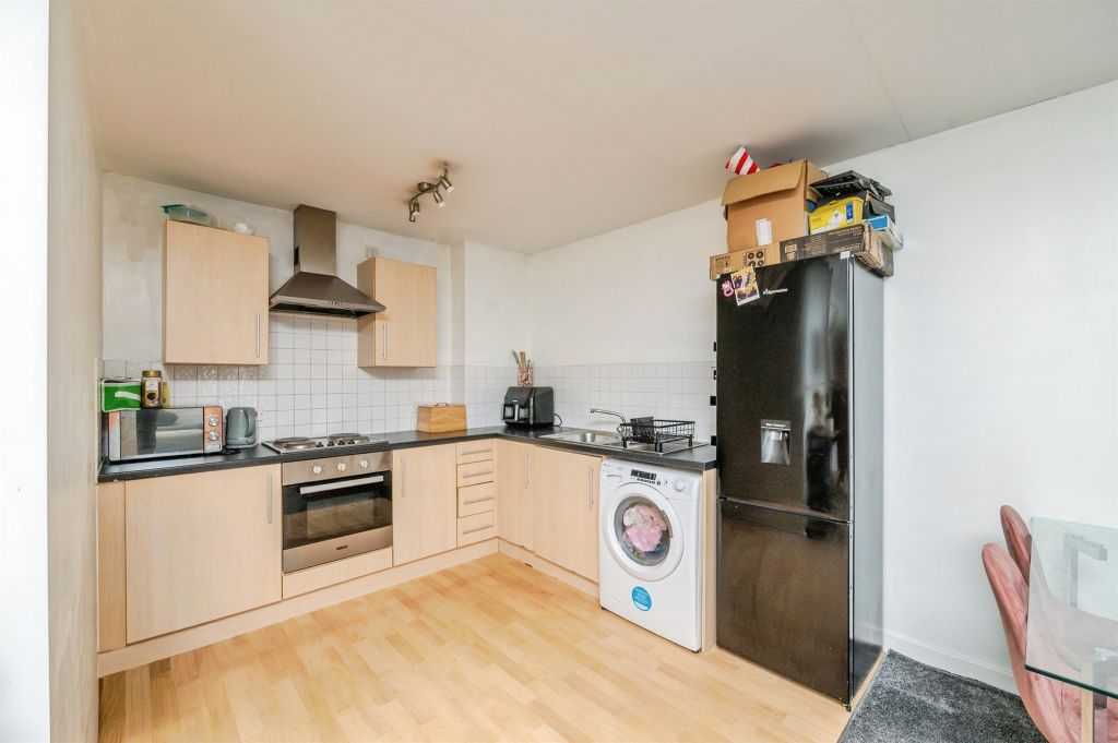 Property photo 3 of 16