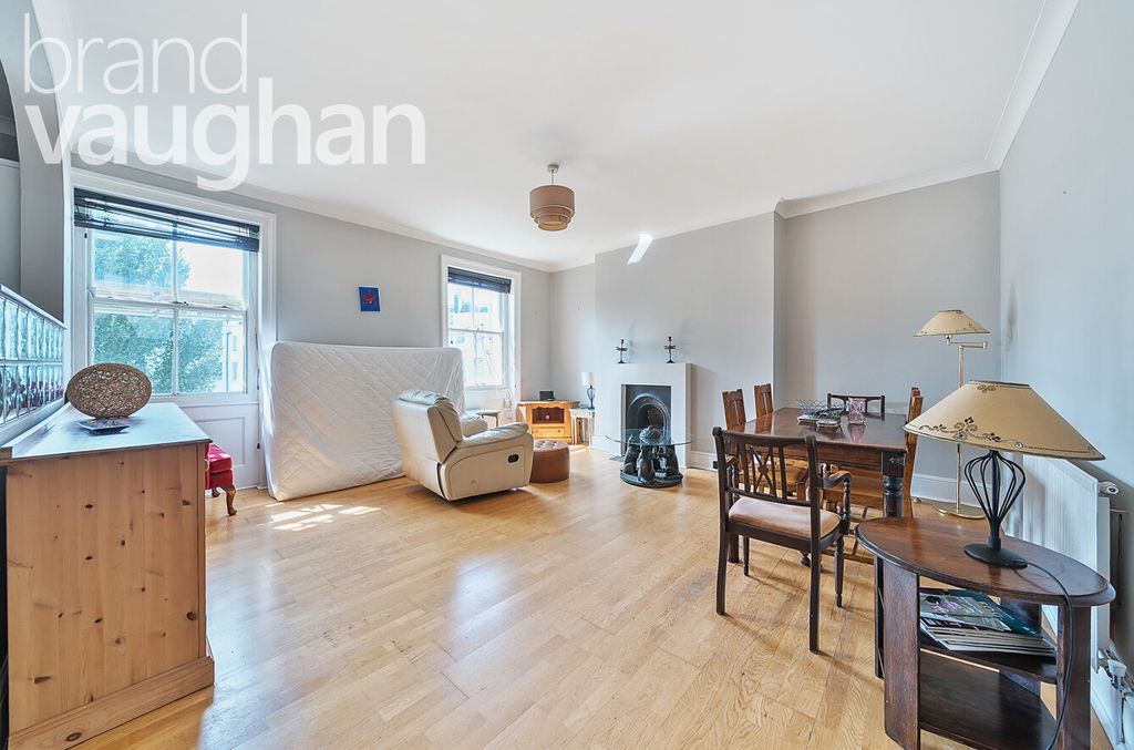 Property photo 3 of 8 Living Room