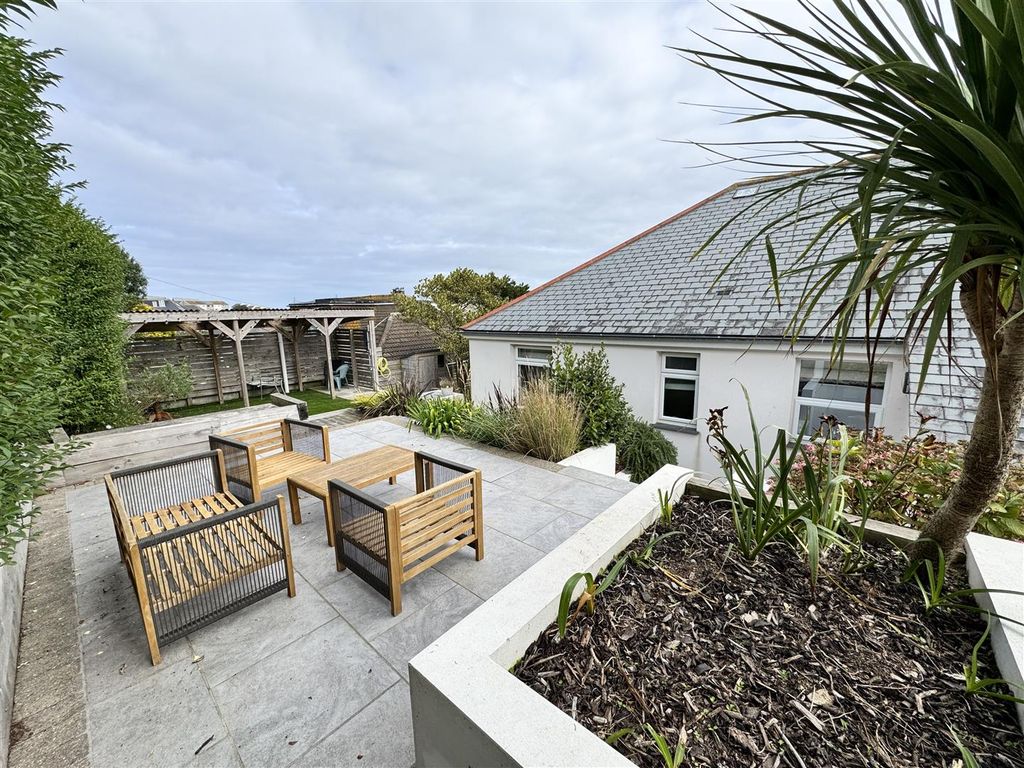 Property photo 2 of 31 Rear Garden