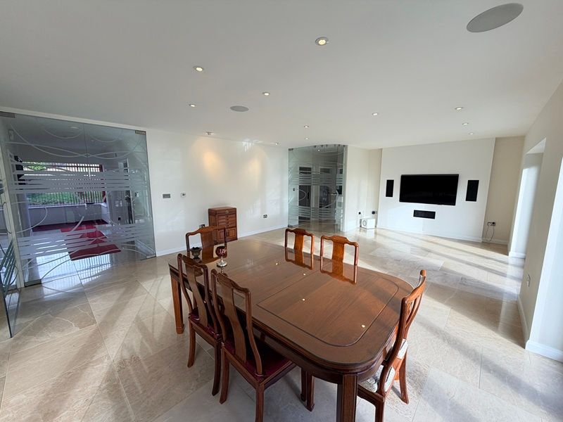 Property photo 3 of 20 Dining Room