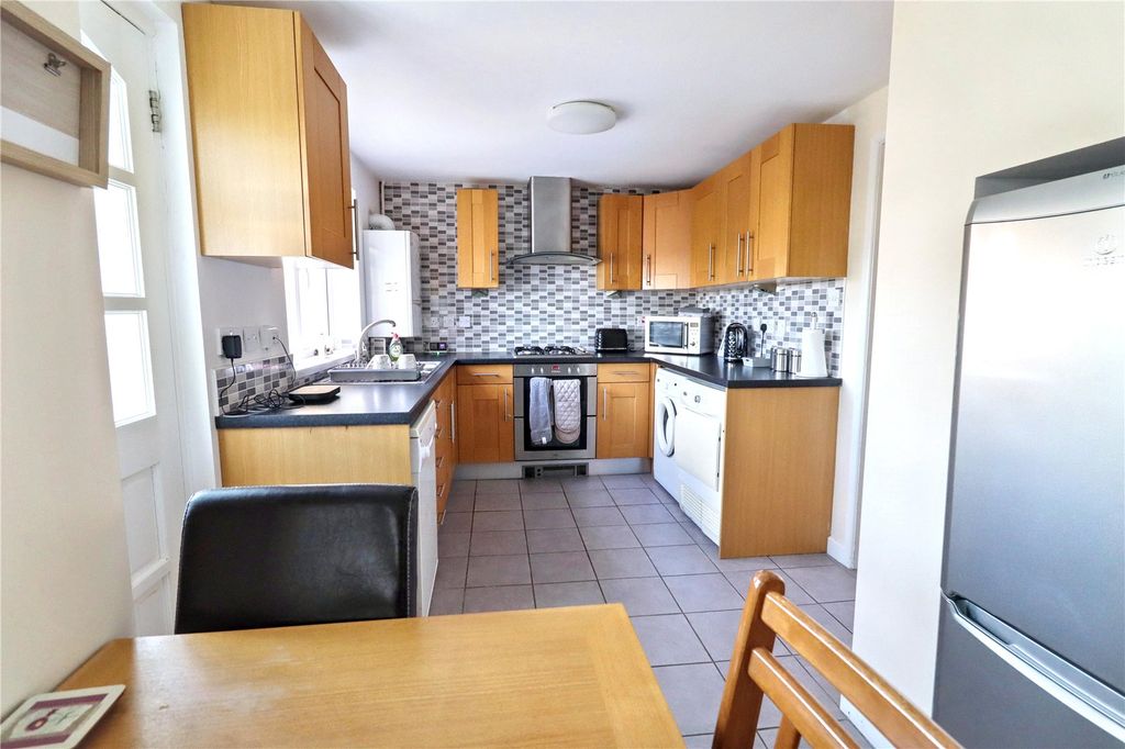 Property photo 3 of 10 Picture No. 08
