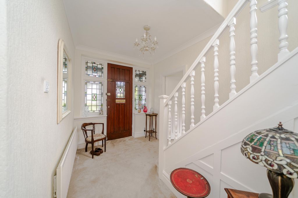 Property photo 3 of 25