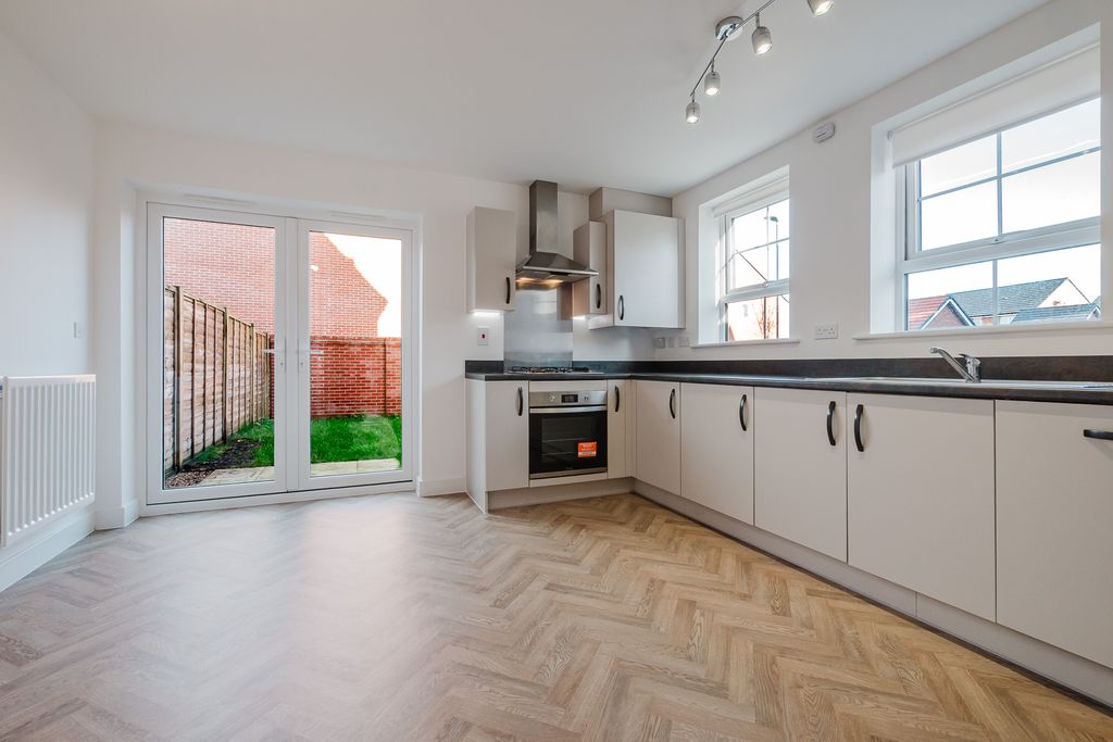 Property photo 2 of 7 Photo