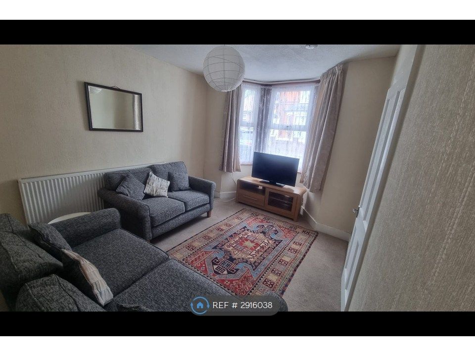 Property photo 3 of 9 Living Room
