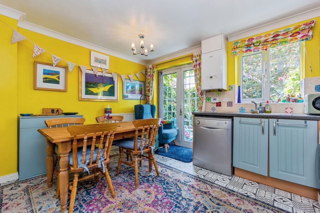 Property photo 2 of 24 Pbox-Img.Jpg